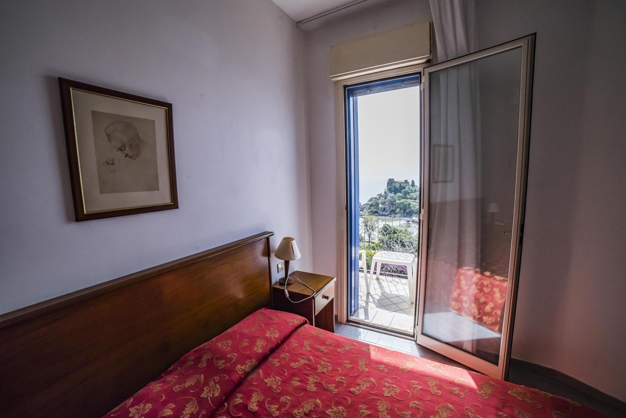 Hotel Isola Bella Taormina Exterior photo