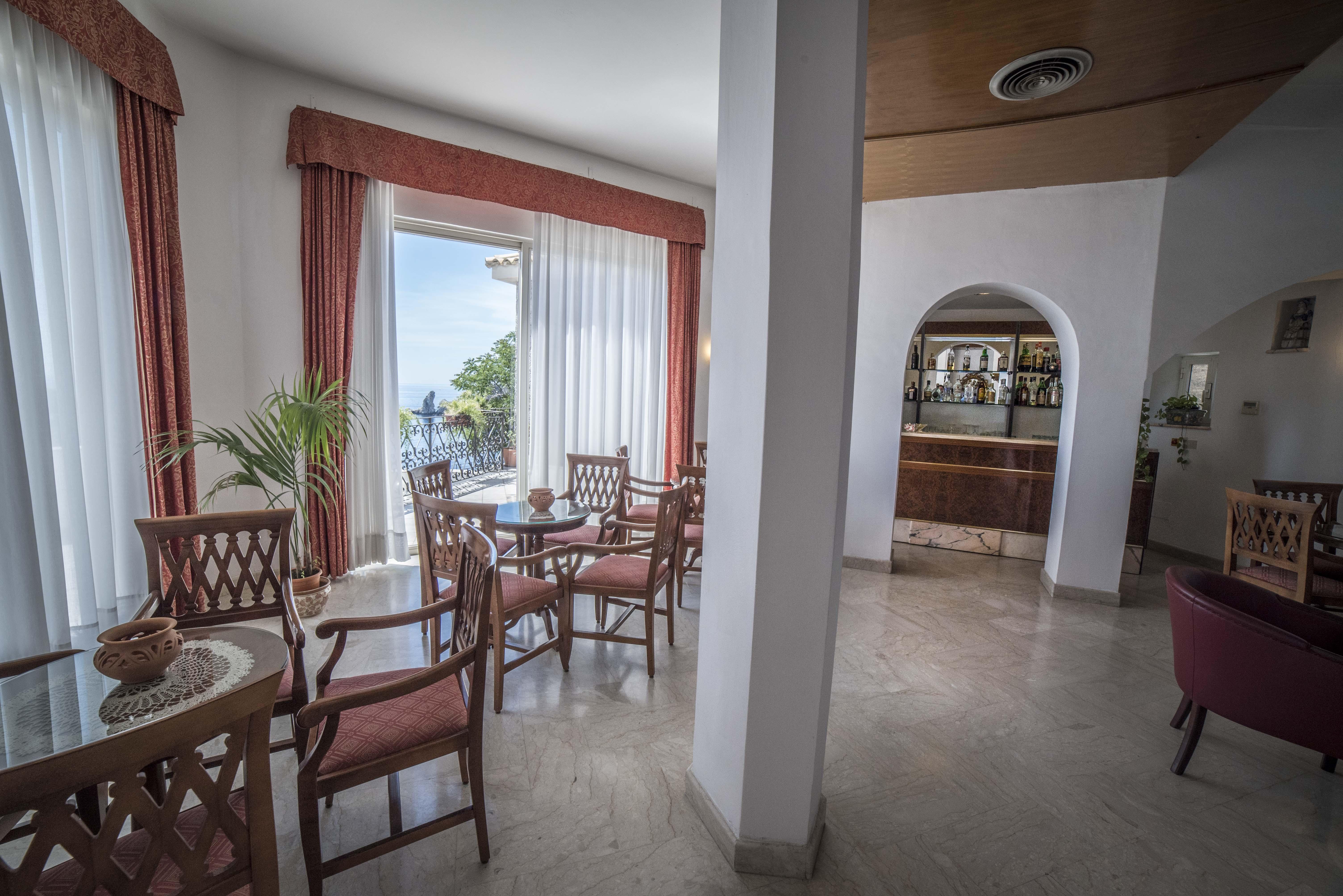 Hotel Isola Bella Taormina Exterior photo
